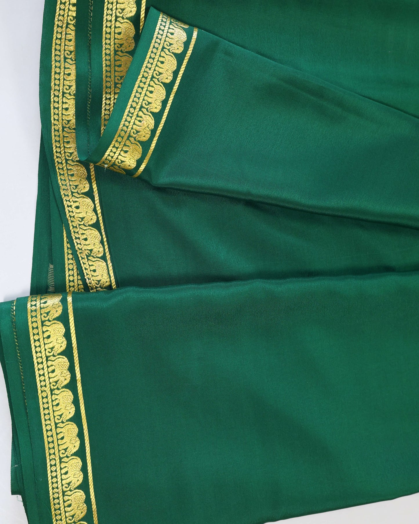 Bottle green 1/2inch boder pure mysore silk