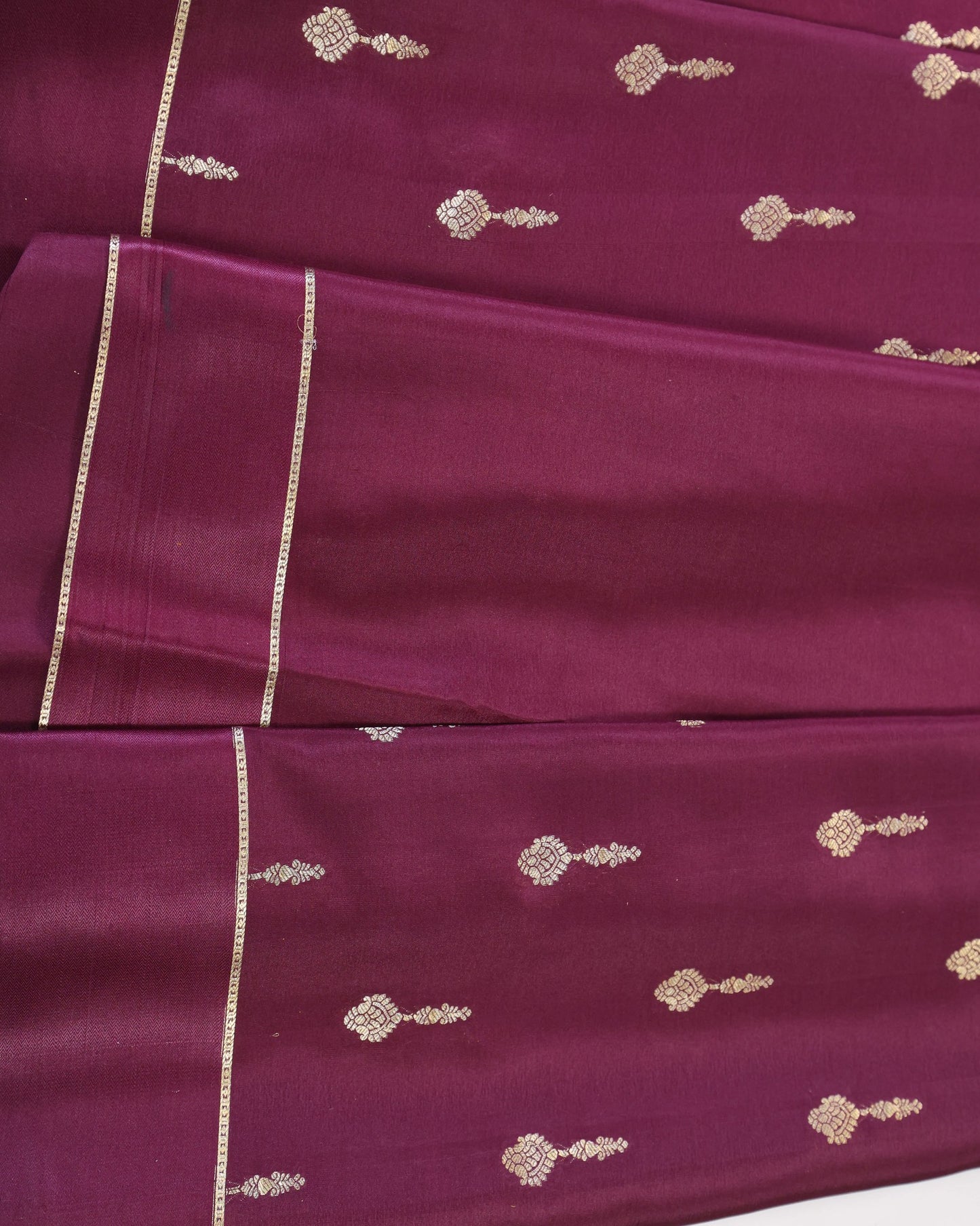 dark wine gap boder wlth butta pure mysore silk