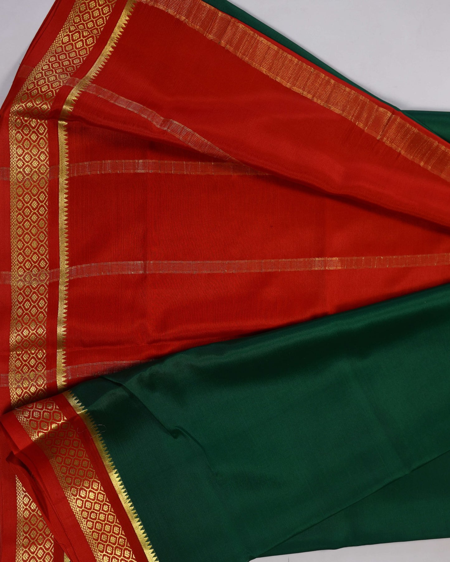 Bottle green with marron 60gsm pure mysore silk