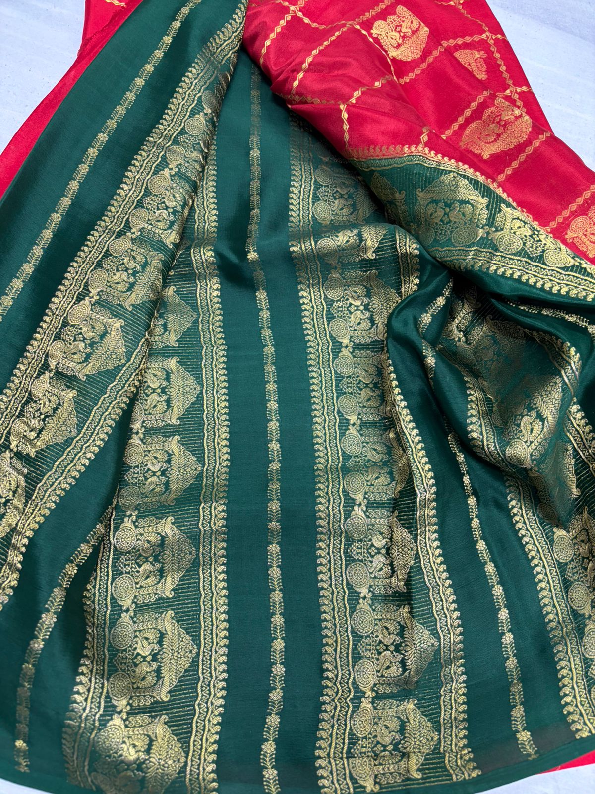 Ratha Vara Pure Mysore Silk Saree -Red