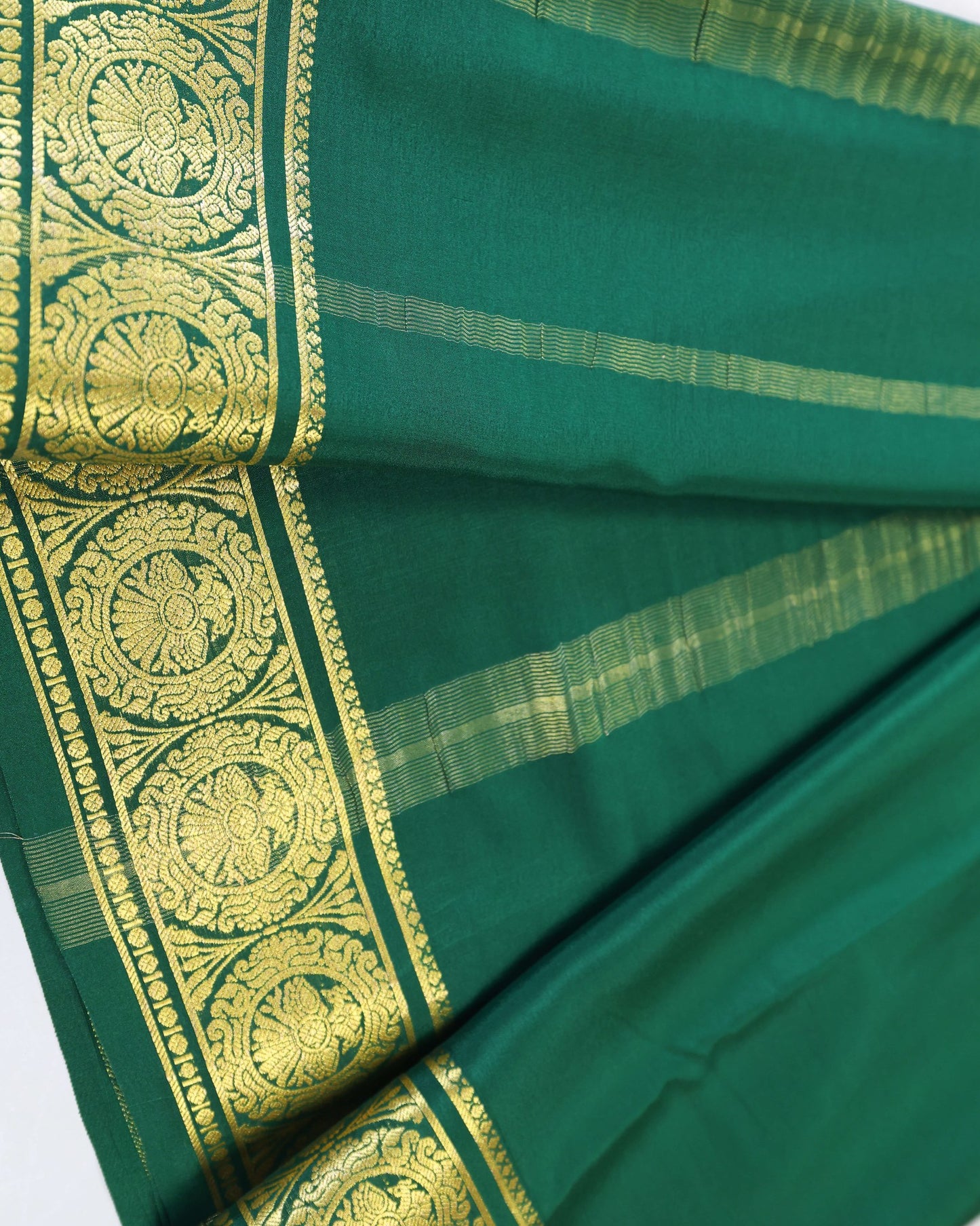 Bottle green GANDABARUNDA boder pure mysore silk