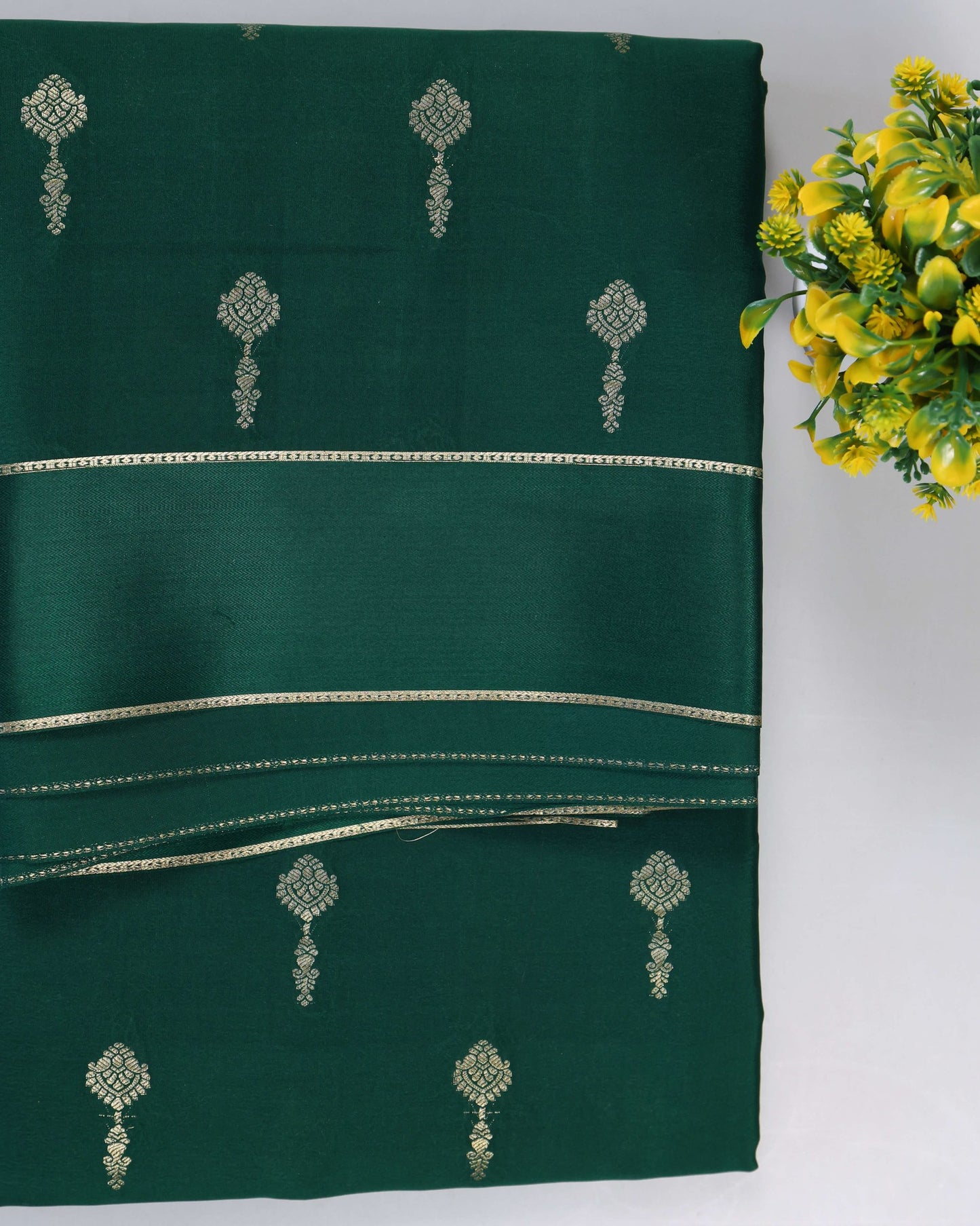 Bottle green gap boder wlth butta pure mysore silk