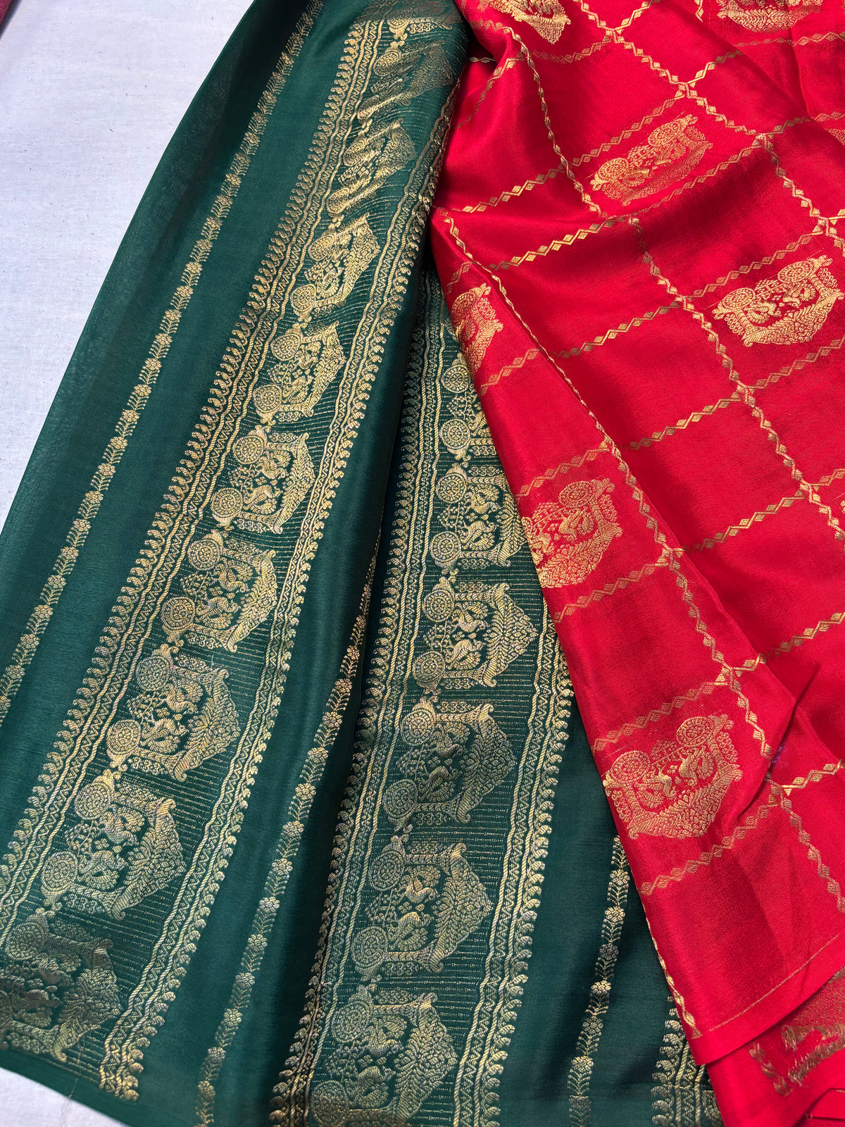 Ratha Vara Pure Mysore Silk Saree -Red