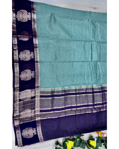 See green with blue gangabarunda boder
