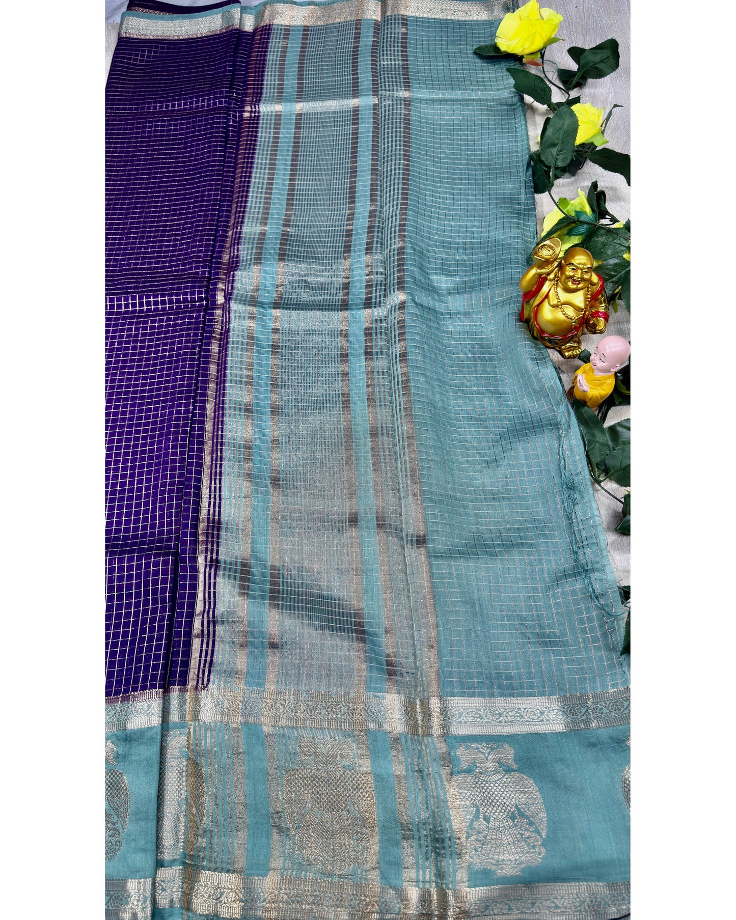 Blue with sea green gangabarunda boder