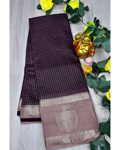 Marron with onion gray gangabarunda boder