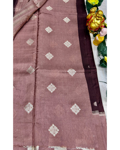 Cholate brown with light onion soft silk with butta